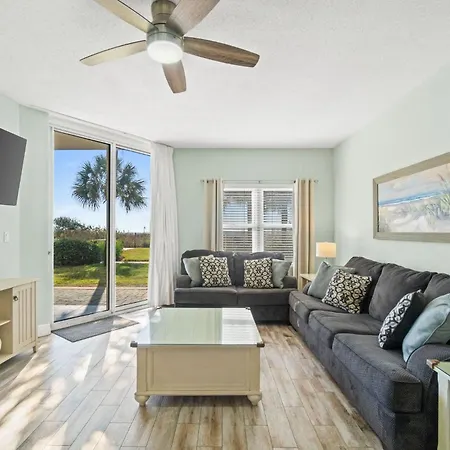 Villa Waters Edge 104 - Seas The Day